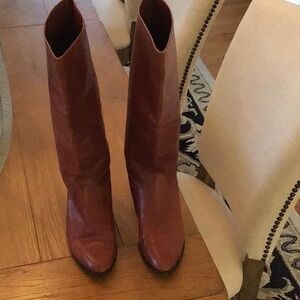 Women's Tall Brown Leather Boots - Classic Style